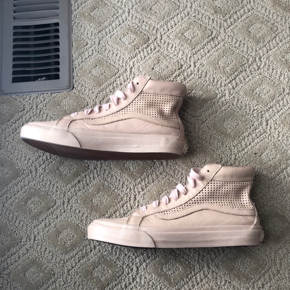 Leather Creme/Pink Vans